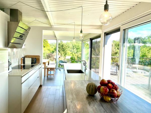 The photo shows the Maison spacieuse et lumineuse located in the city of Nandrin.