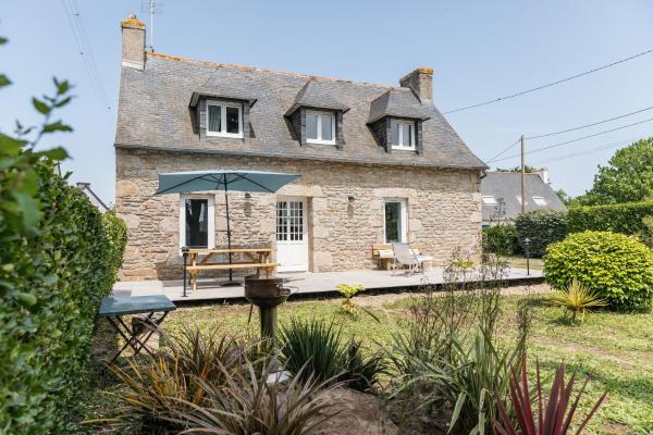 Nella foto è visibile l'oggetto 50 m de la plage - Maison pour 6 avec jardin situato nella città di Tréffiagat.