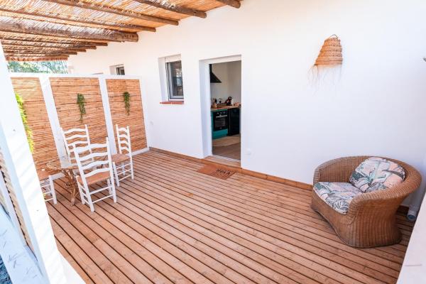 Kuva 8: B - Studio Vista al Sol