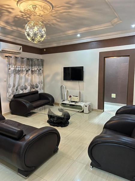 Na zdjęciu widoczny jest obiekt Immeuble SM położony w mieście Lomé.