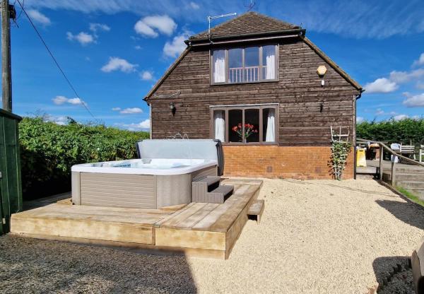A la foto es mostra l'objecte Breach Barn, a very bright spacious home from home situat a la ciutat de Collingbourne Ducis.