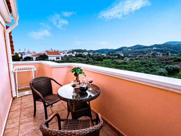 Kalimera Apartments - Cozy Stay In Kokkari, 200m From The Beach - İzmir Il
