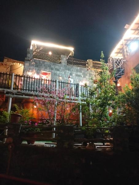 Na fotografii je vidět objekt نزل الريف Nuzl-alrif nacházející se ve městě Shanuţ.