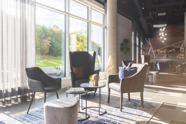 På billedet ses objektet Candlewood Suites Augsburg by IHG beliggende i byen Neusäß.