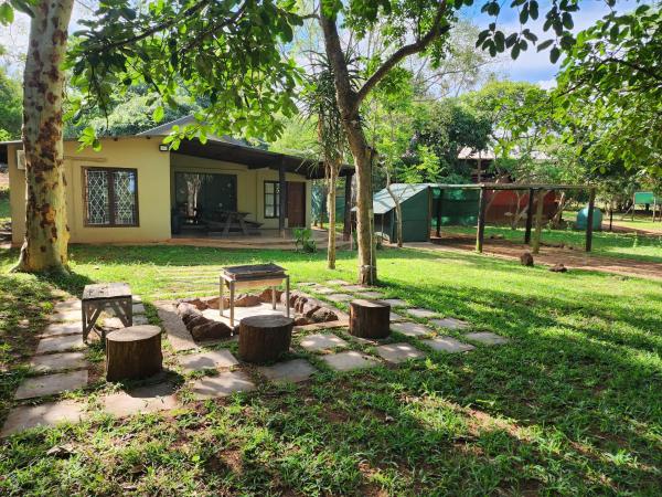 Na foto é possível ver o objeto Mkumbi Farm Cottage localizado na cidade de Neemane.