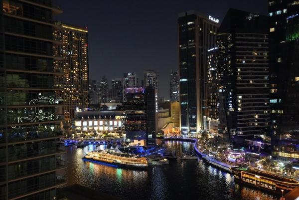 På billedet ses objektet Luxury Waterfront Marina Stay beliggende i byen Dubai.