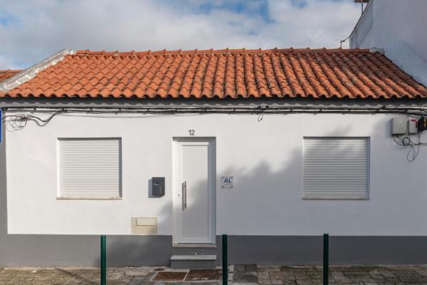 På billedet ses objektet Casa do Pátio do Tejo N12 beliggende i byen Moita.