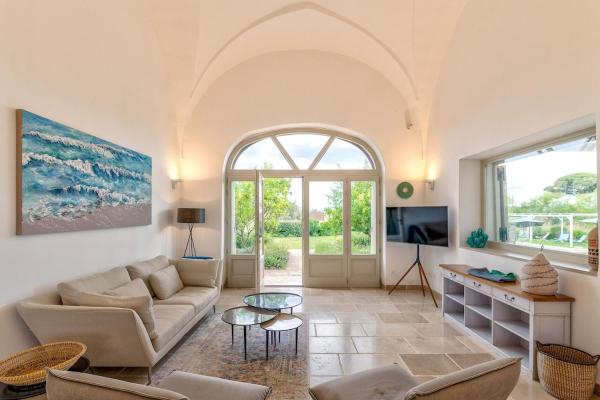Na fotografii je vidět objekt Villa Monamu By Raro Villas nacházející se ve městě Ruffano.