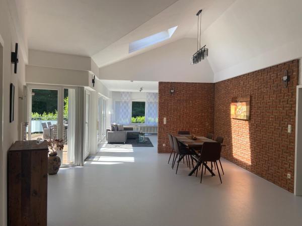 Na foto é possível ver o objeto Ferienwohnung Nele localizado na cidade de Dahn.
