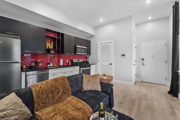 Foto 9: 4BR Duplex, Prime Location
