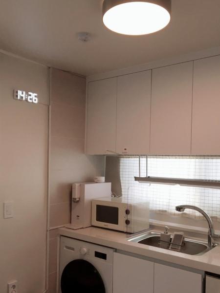 Jolly house, Seul