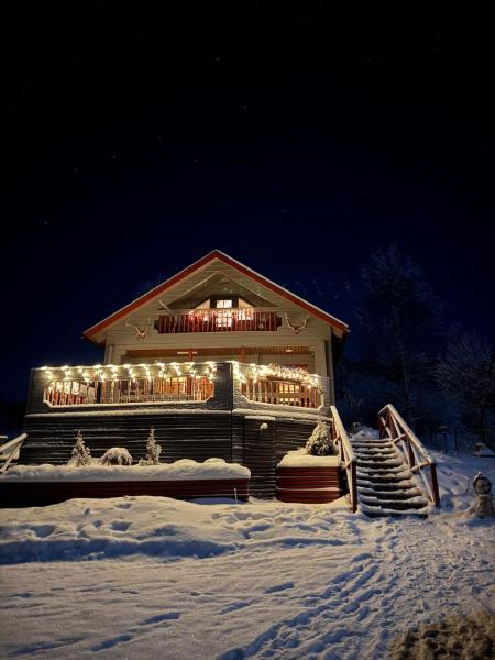 Nella foto è visibile l'oggetto Frosty Brook Cottage Hosted by Hygge Host situato nella città di Vanttauskoski.