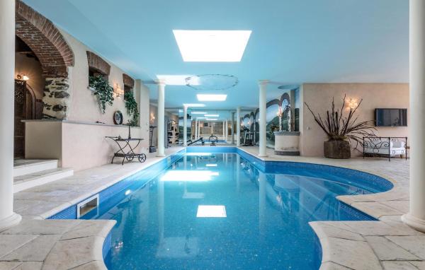 5 Bedroom Nice Home In Bollengo To - Ivrea