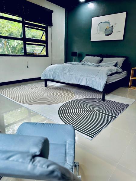 På billedet ses objektet niti house with 2 bed room 1 bath beliggende i byen Roi Et.