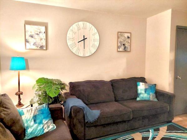 Comfy Home~teal Feel~sleeps 8 - Missouri
