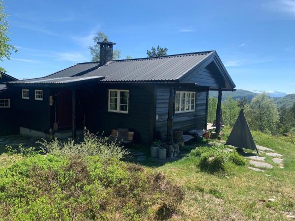 照片显示了位于Kvam市的Cabin at Kvamskogen with a great view物件。