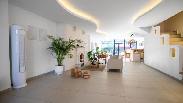 Kuvassa näkyy kohde Audo Local, joka sijaitsee kaupungissa Antalya.