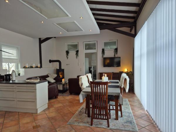 Gemütliches Loft Mit Terrasse Im Ehemaligen Bahnhof Kalenborn - Linz am Rhein