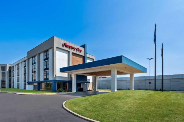 På bildet vises objektet Hampton Inn Indianapolis Northeast/Castleton som ligger i byen Castleton.
