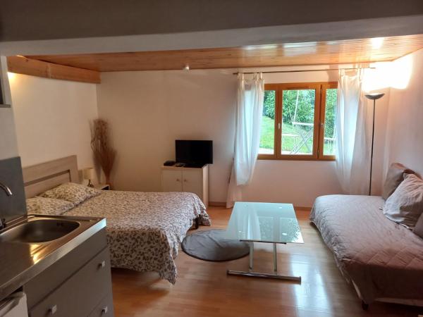 På billedet ses objektet Studio de l'orme beliggende i byen Orgeval.