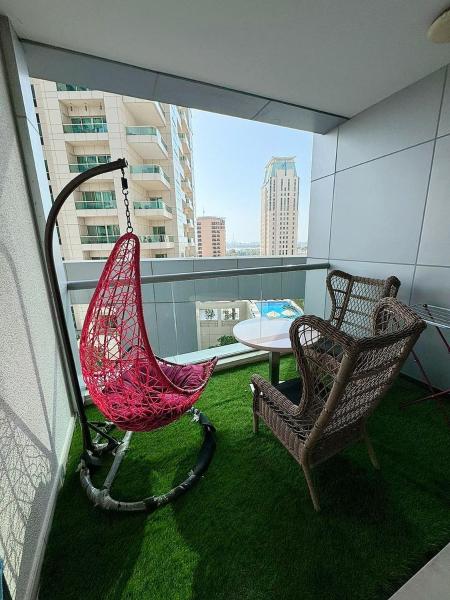Φωτογραφία 3: Chic Studio in Dubai Marina