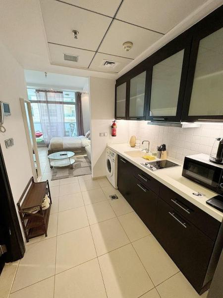 Φωτογραφία 4: Chic Studio in Dubai Marina