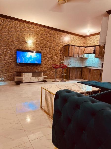 F-10 luxury studio apartment 1 bed dd tv lounge, Islamabad