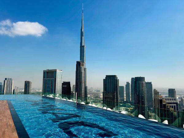 På billedet ses objektet Downtown Skyline & Burj Khalifa Views Dubai beliggende i byen Dubai.