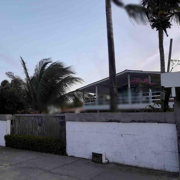 A la foto es mostra l'objecte Casa na Frente da Praia do Maçarico situat a la ciutat de Salinópolis.