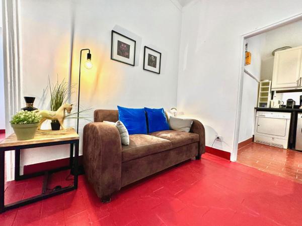 A la foto es mostra l'objecte ApartHotel Riviera - PONT VIEUX 2 - Old town - Charm 2 Bedrooms Apartement AC - 5mn beach situat a la ciutat de Niça.