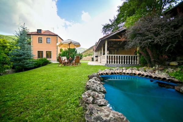 En la foto se muestra el objeto Villa Dudu, Luxury Villa in Hankavan ubicado en la ciudad de Akhundov.