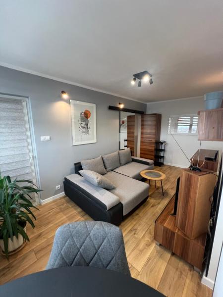照片显示了位于Legnica市的Apartament Galactica物件。