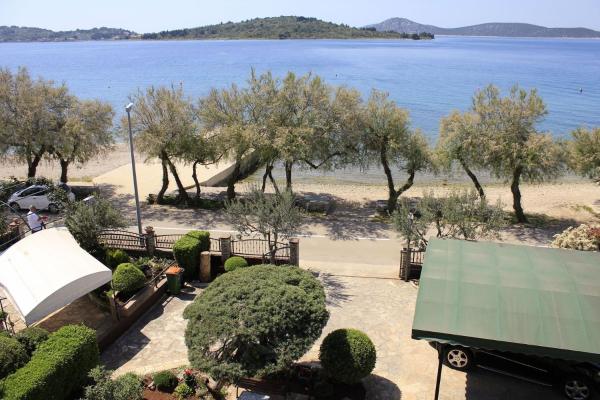 A la foto es mostra l'objecte Apartments Zdenka situat a la ciutat de Vodice.