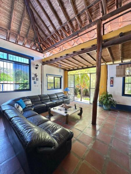 照片显示了位于La Asunción市的Posada Caribbean House物件。