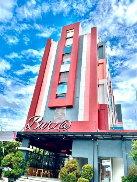 La photo montre l'objet Burza Hotel Lubuk Linggau situé dans la ville de Kupang.