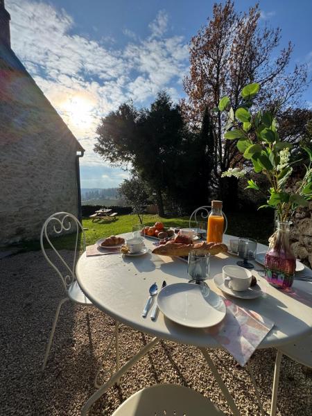 A la foto es mostra l'objecte La Maisonnette d'Émilion situat a la ciutat de Guillac.