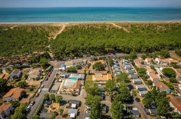 Zecamping Animé Piscine Couverte Club Enfant Animations Dog Friendly - Île de Ré