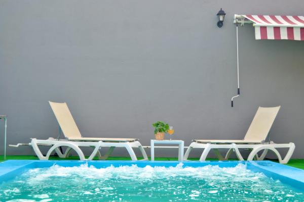 Στη φωτογραφία φαίνεται το αντικείμενο casa la Traviesa που βρίσκεται στην πόλη Bence.