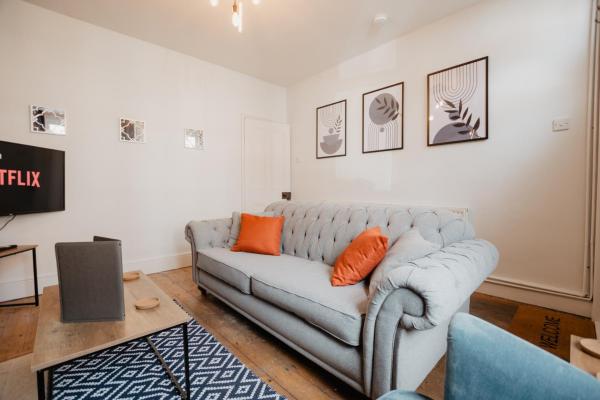 Spacious 2 Bed House, Sleeps 4, Free Parking, City Centre - Hospital - Nottingham