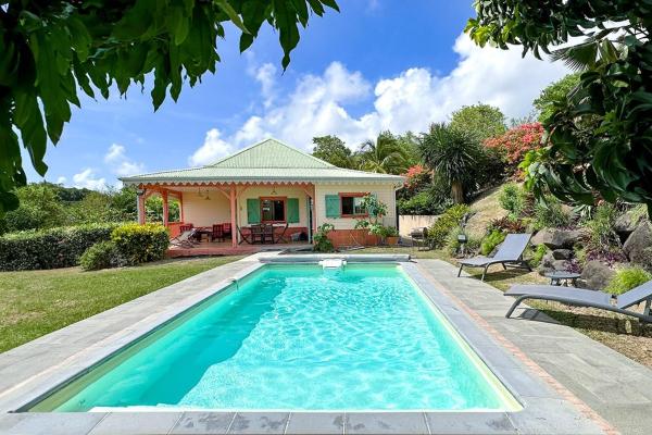 Villa Creole with Pool, Le Robert
