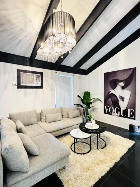 En la foto se muestra el objeto Modern Escape with Open Yard ubicado en la ciudad de Melton.