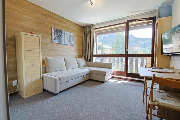 A la foto es mostra l'objecte Studio au sauze au pied des pistes situat a la ciutat de Enchastrayes.