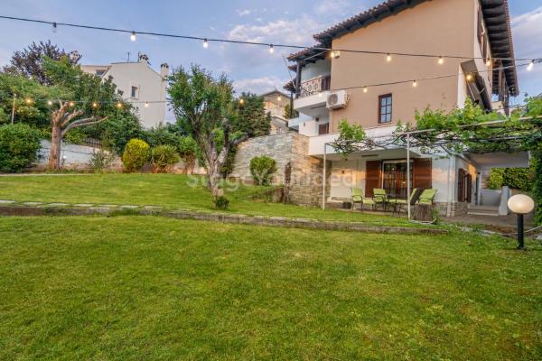 Traditional villa appartment with garden, also for gatherings ,15 minutes from Thessaloniki airport, Tesalónica