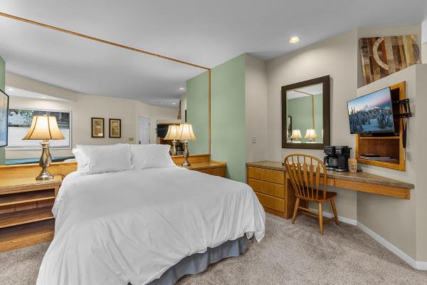 Mt Bachelor Condo King Suite - Bend, OR