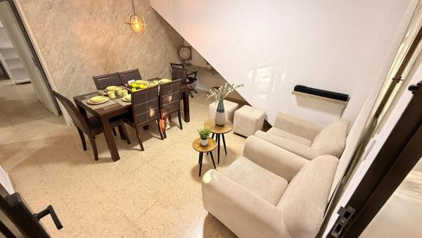 På billedet ses objektet Casa en La Buena Mesa en Envigado beliggende i byen Envigado.