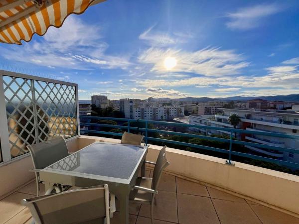 A la foto es mostra l'objecte Appartement avec piscine et terrasse, proche plage, climatisé, garage à Fréjus - FR-1-226A-184 situat a la ciutat de Fréjus.