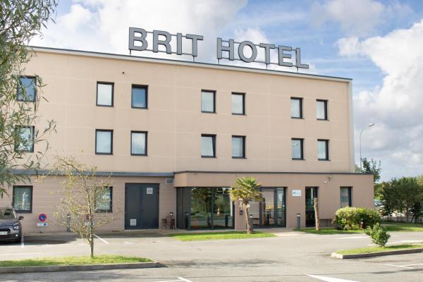 Na zdjęciu widoczny jest obiekt Brit Hotel Dieppe położony w mieście Dieppe.
