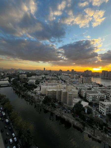 Nile View Apartment In Garden City - El Cairo