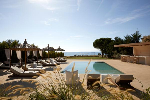 På bildet vises objektet Villa Merilen som ligger i byen Gomátion.