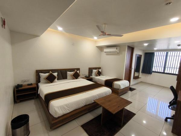 Nella foto è visibile l'oggetto Hotel Shree Ji situato nella città di Naroda.